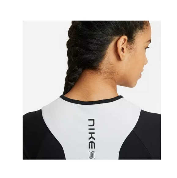 🆕Nike | Sportswear Street Top Spell out Cropped Top in Black & White Size XL - Picture 3 of 6